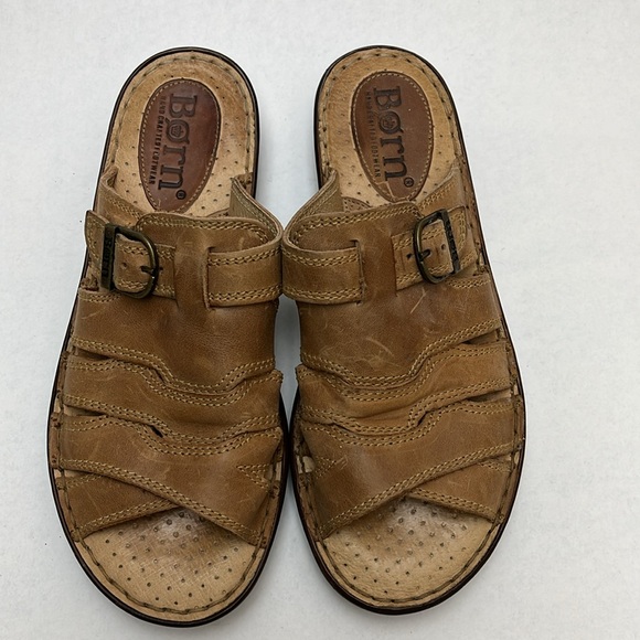 Pair Tan Leather Women’s Sz 8 Born Slip-on Sandals - Picture 5 of 10